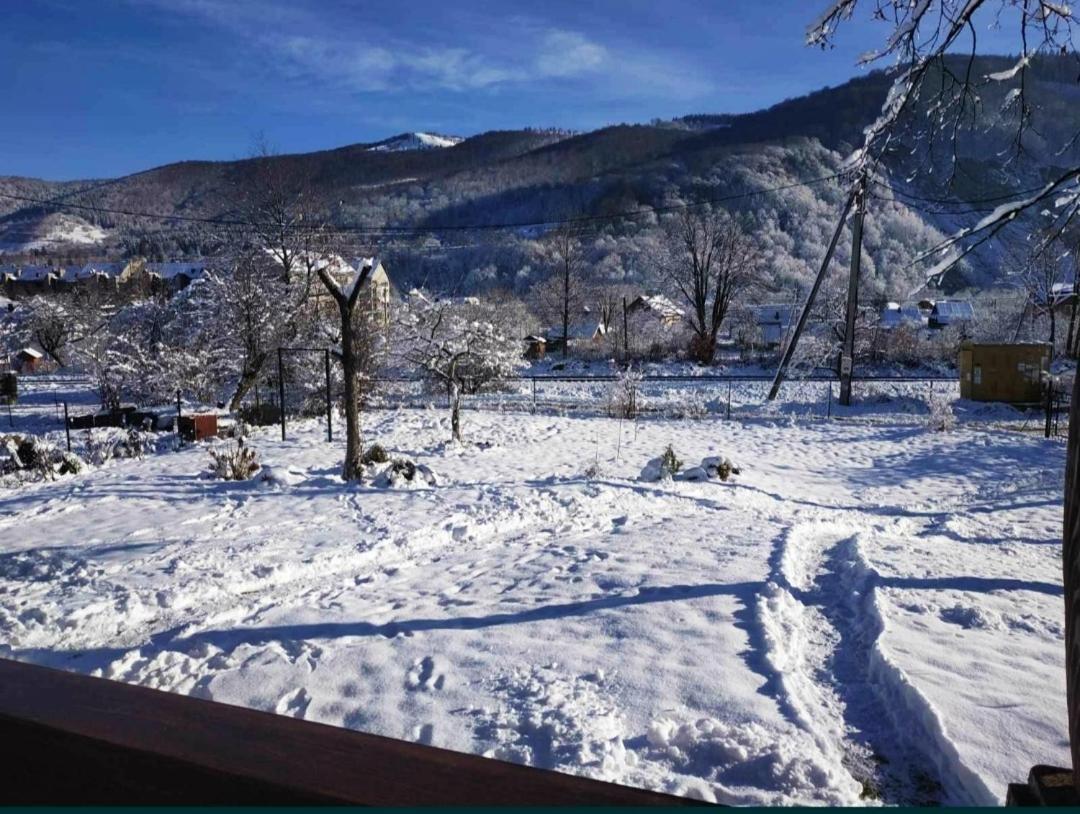 Hotel V Ulyanu Yaremche Exterior foto